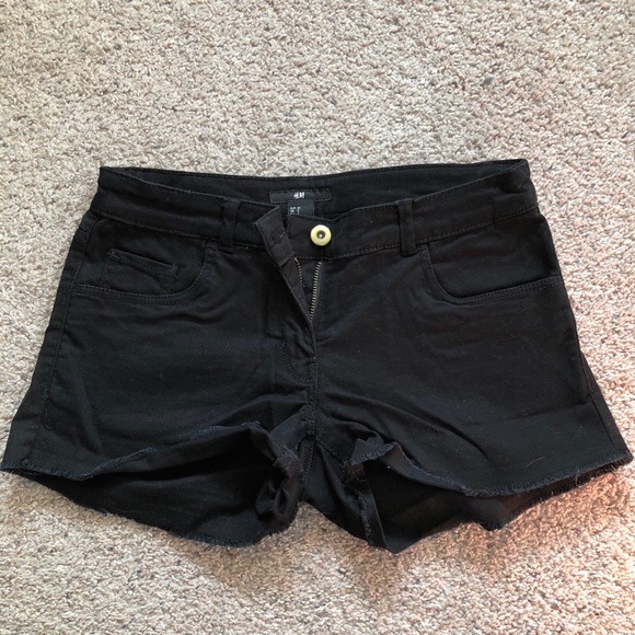 Black jean shorts - Picture 2 of 2